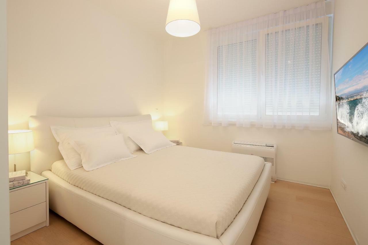 Modern Apartment Near The Sea Ičići Exterior foto